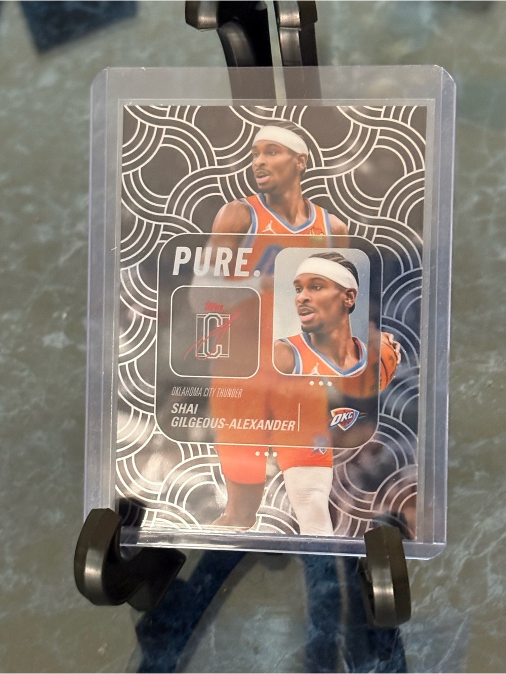 Shai Gilgeous-Alexander Basketball Card Topps Signature Class PURE. Thunder OKC